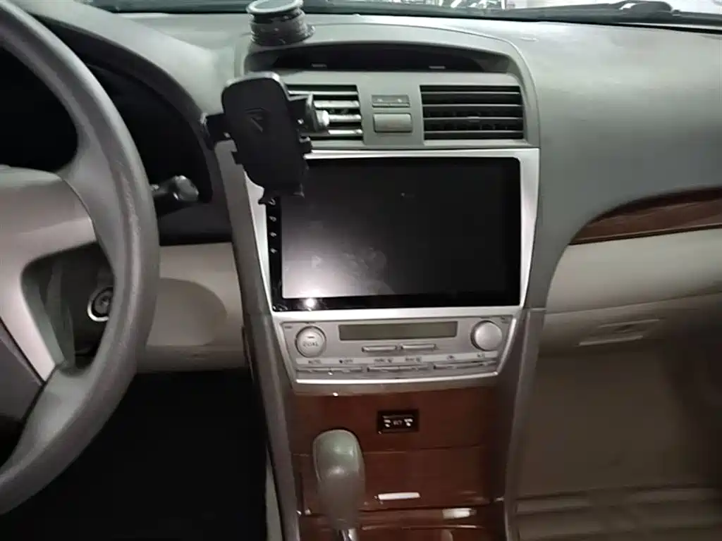 Toyota Camry 2014 — фото 13