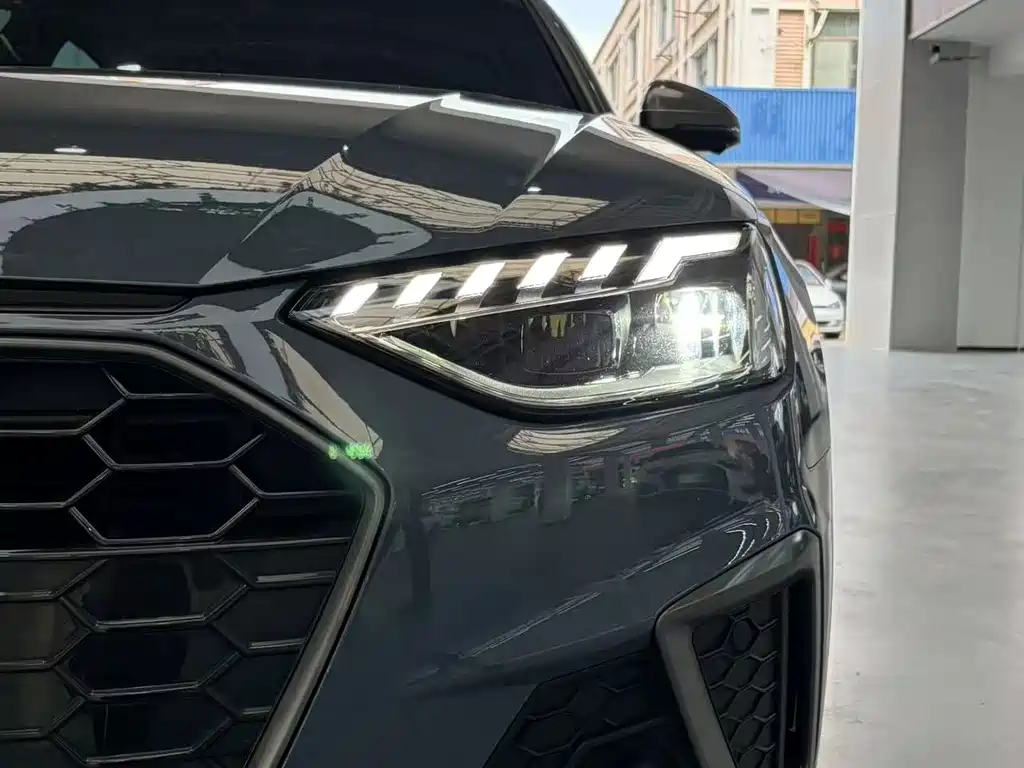 Audi A4L 2022