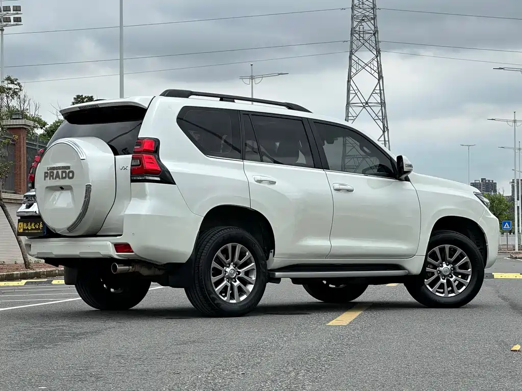 Toyota Prado 2018 — фото 4
