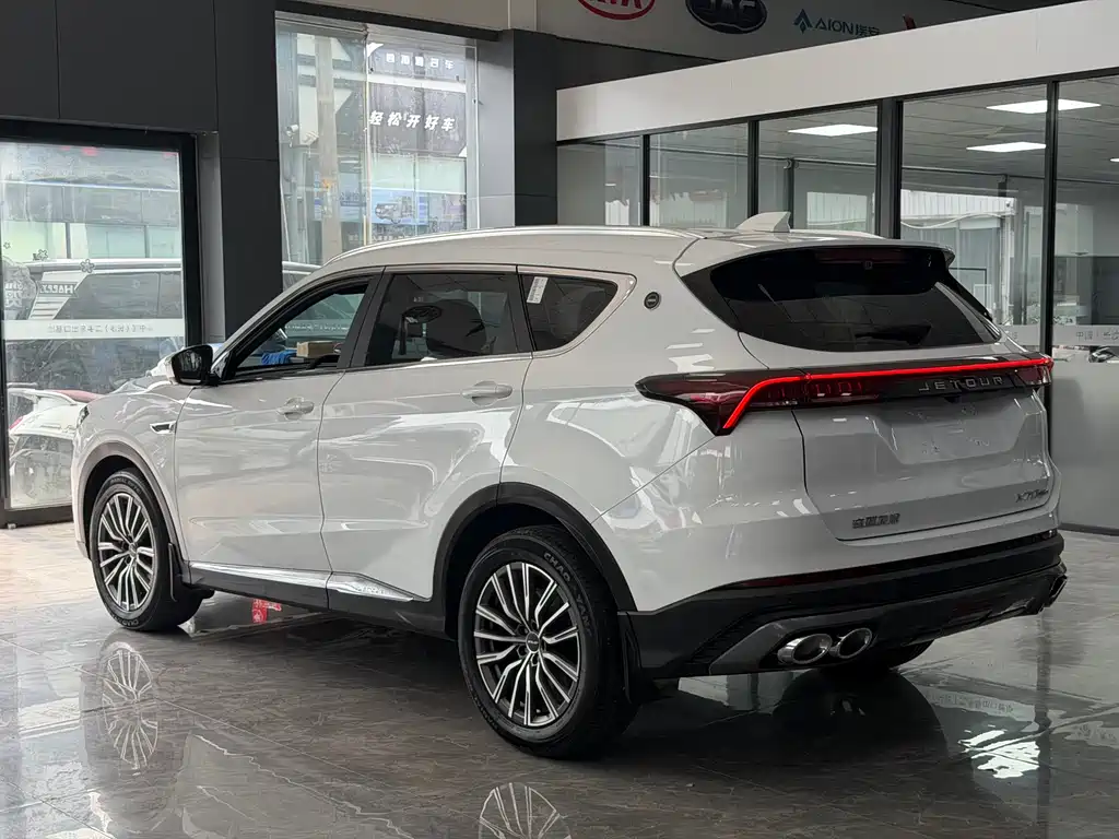 Jetour X70 PLUS 2023 — фото 14