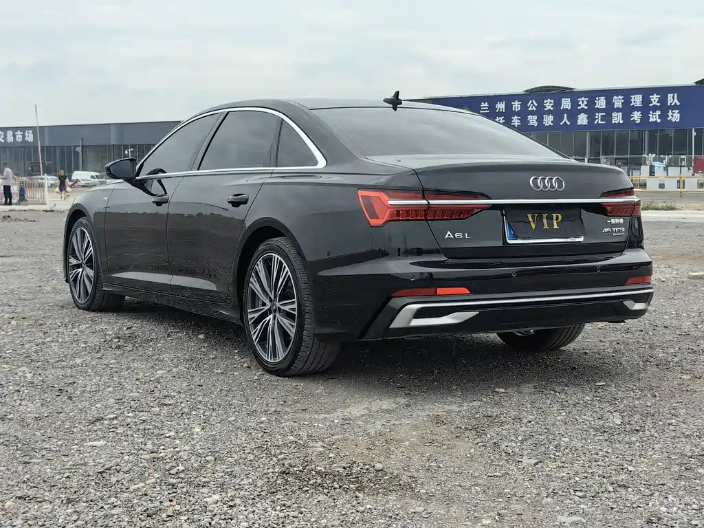 Audi A6L 2023 — фото 4