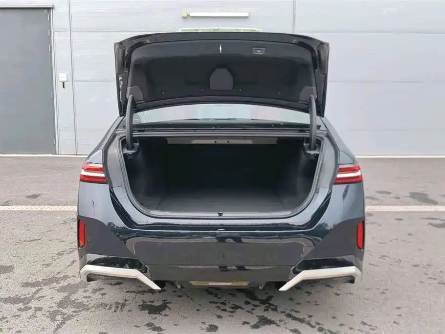 BMW i5 2025 — фото 14
