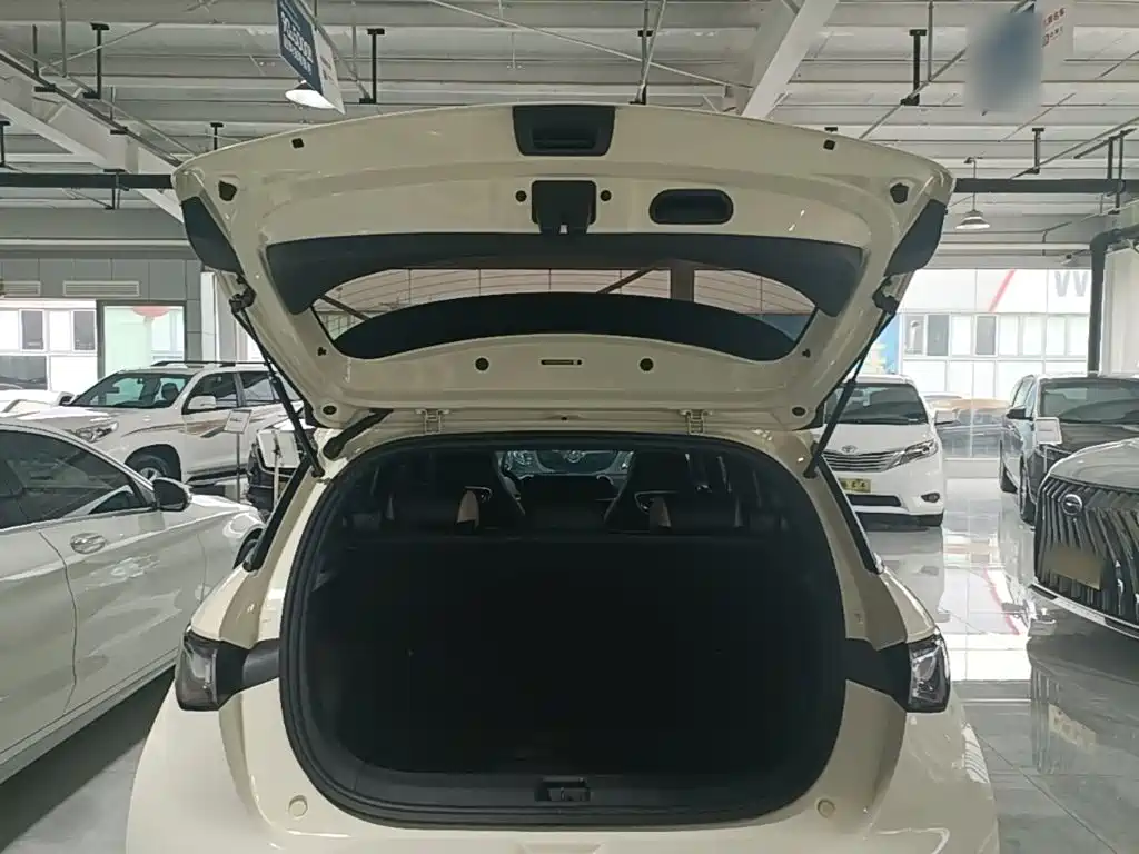 BYD Dolphin 2022 — фото 19
