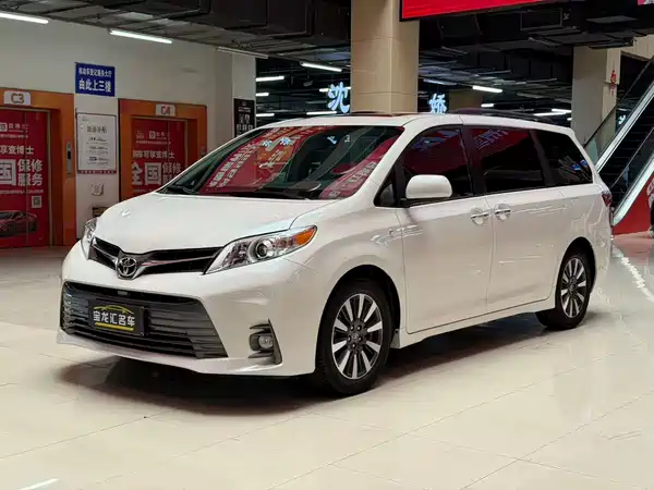 Toyota Sienna 2015