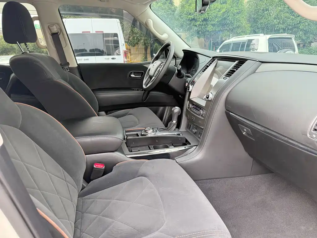 Nissan Patrol 2018 — фото 13