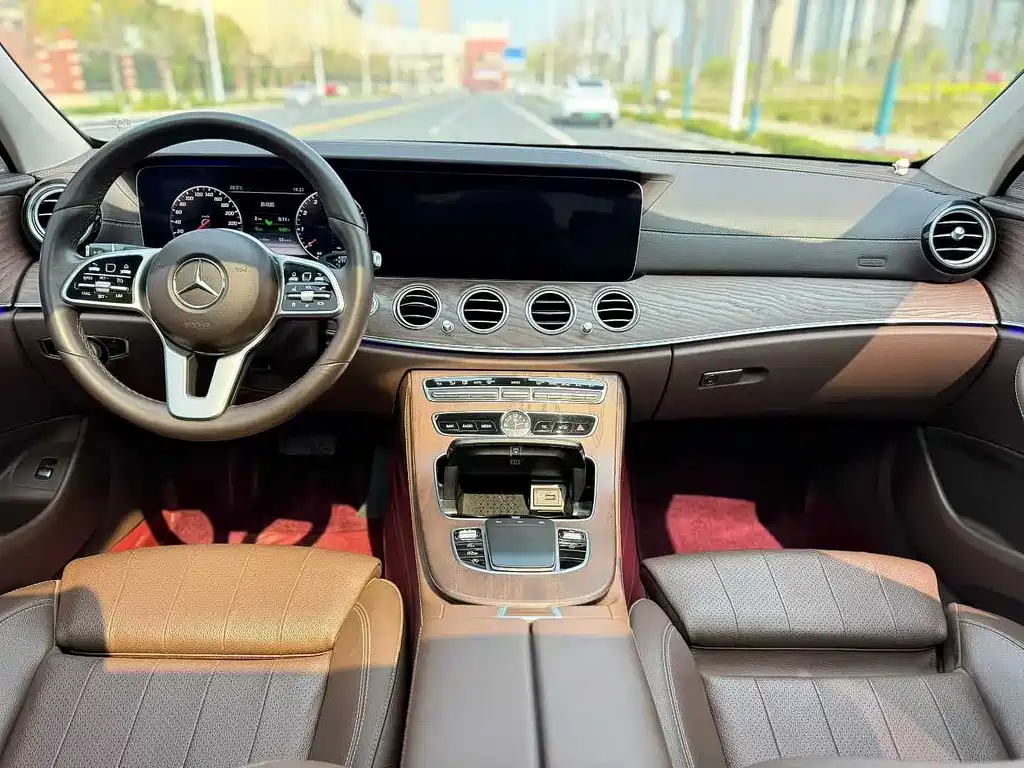Mercedes-Benz E-Class 2020 — фото 6