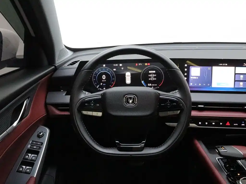 Changan CS75PLUS 2022 — фото 15