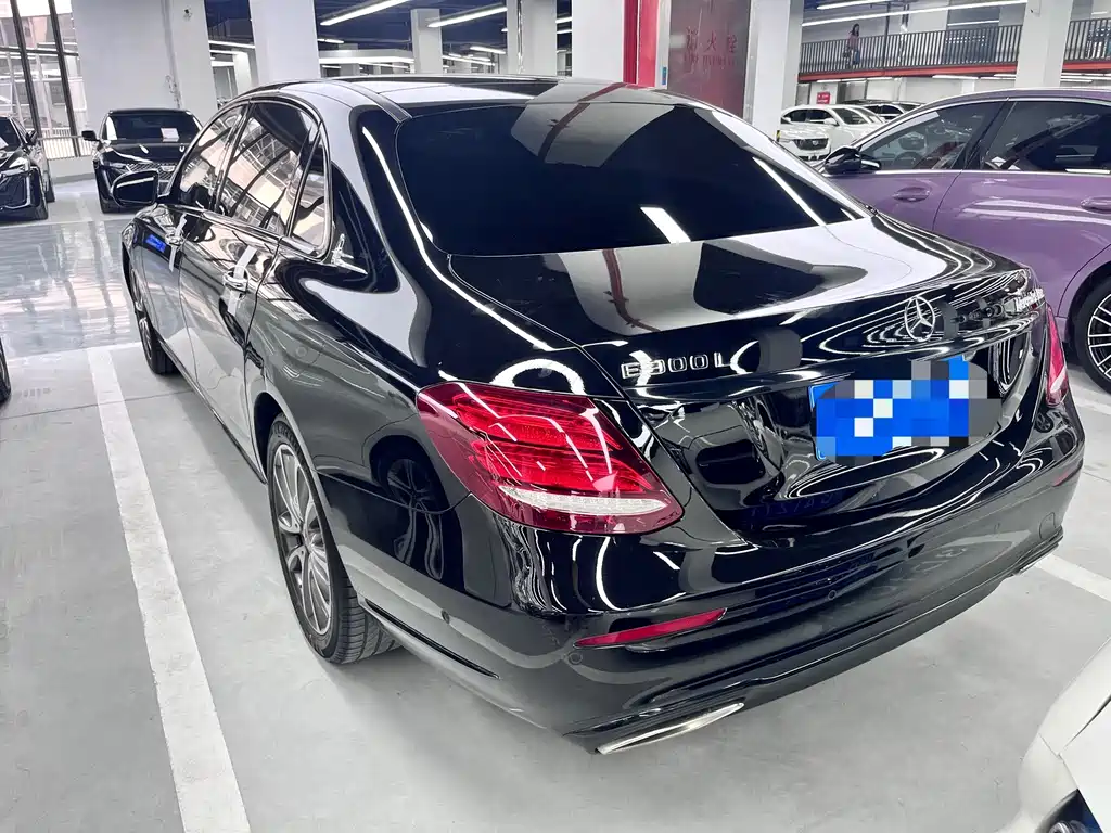 Mercedes-Benz E-Class 2019 — фото 14