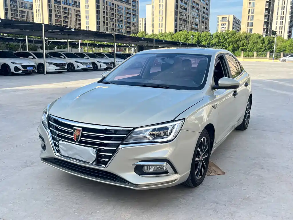 Roewe i5 2021 — фото 1