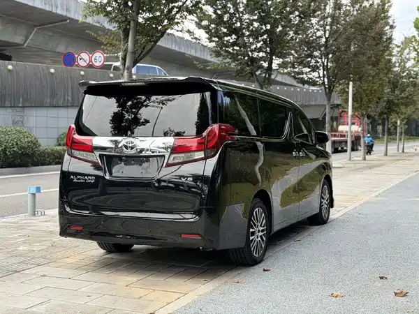 Toyota Alphard 2018