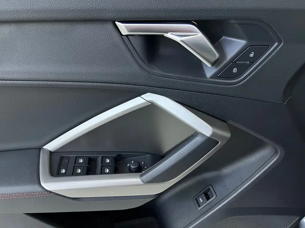 Audi Q3 2022 — фото 11