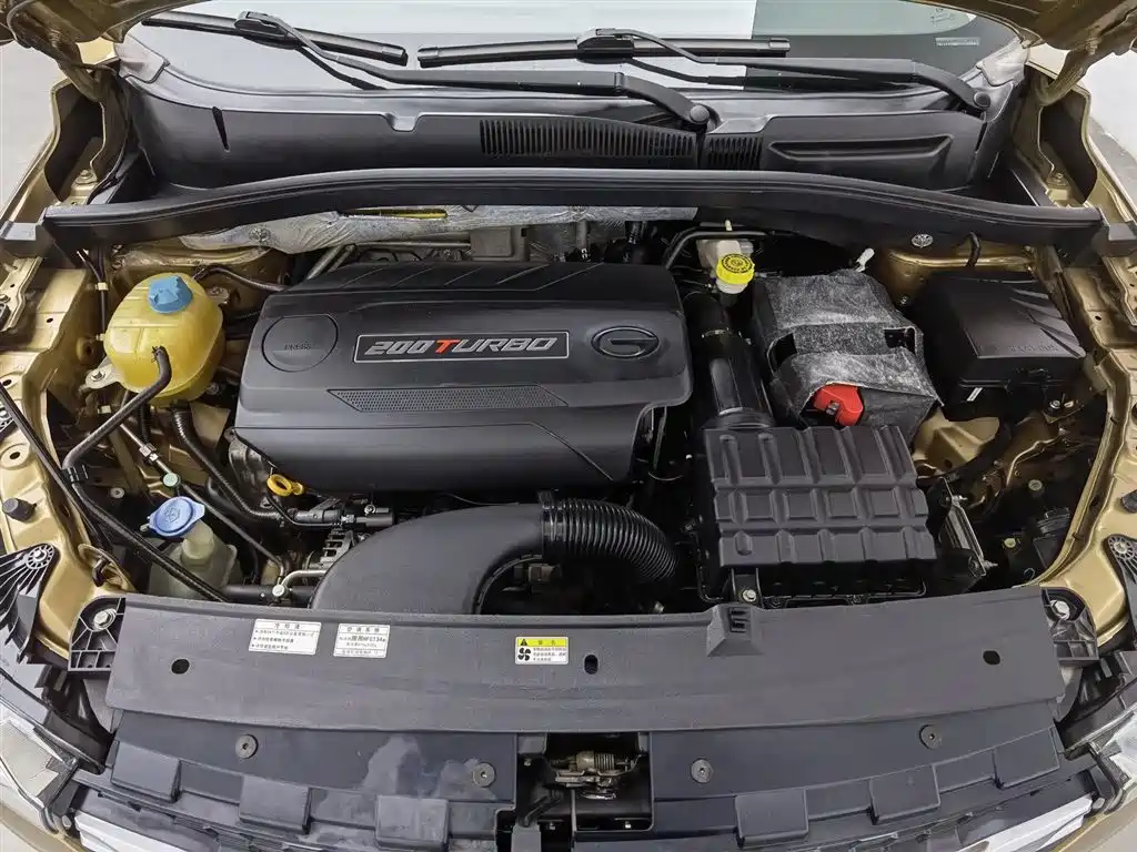GAC Motor Trumpchi GS4 2015 — фото 6