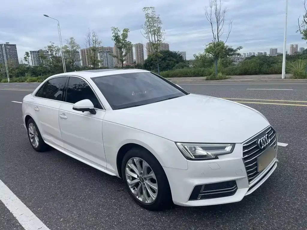 Audi A4L 2020
