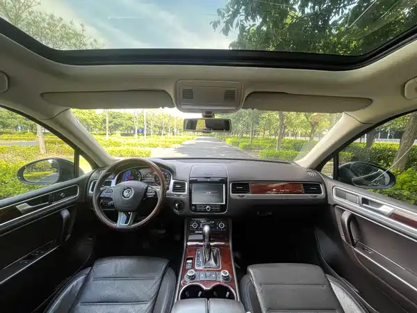 Volkswagen Touareg 2015