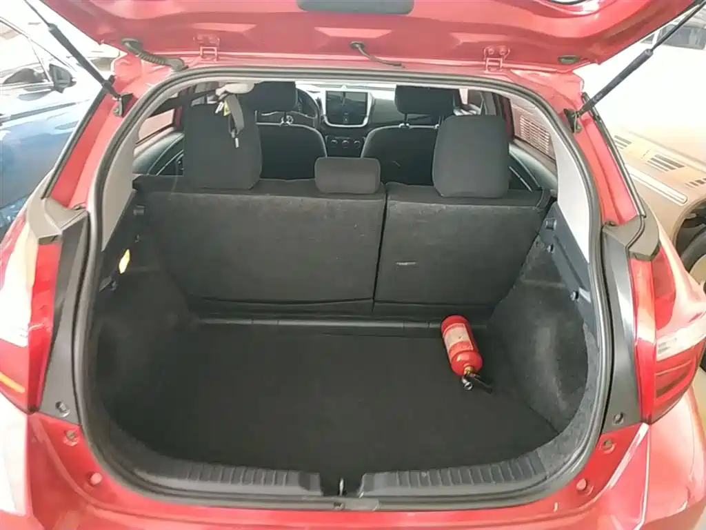 Toyota Yaris L 2018 — фото 19