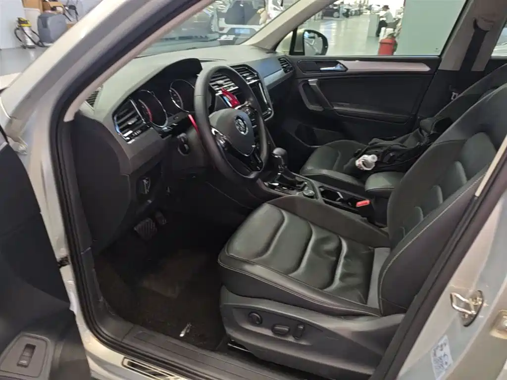Volkswagen Tiguan L 2019 — фото 15
