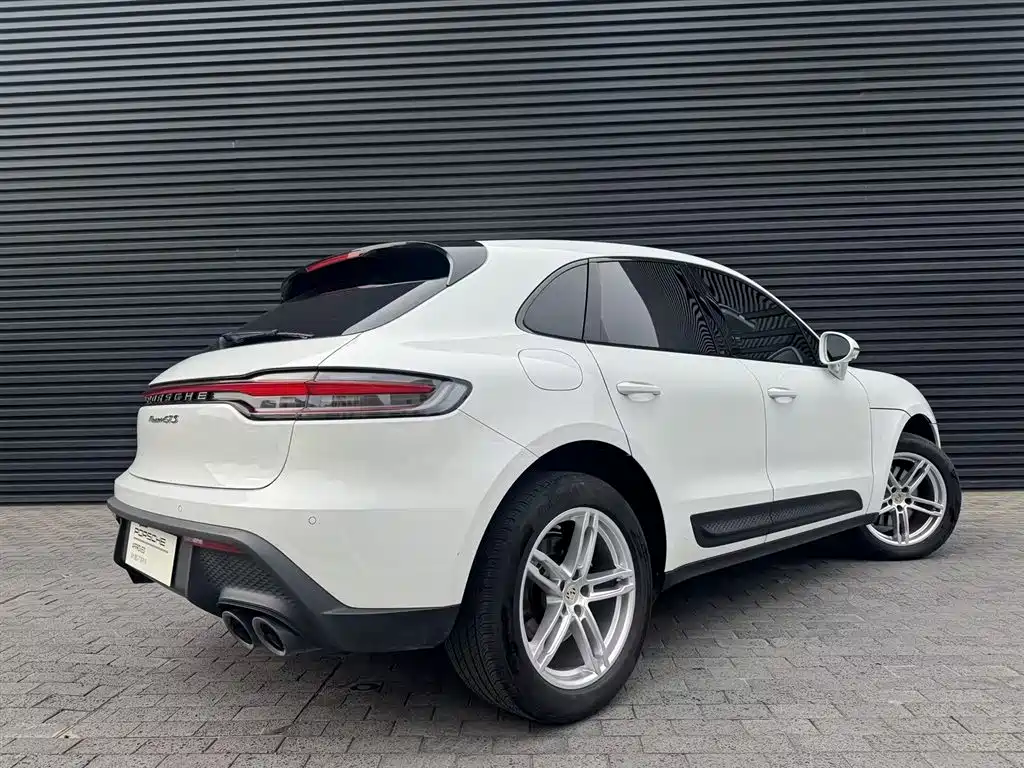 Porsche Macan 2023 — фото 12