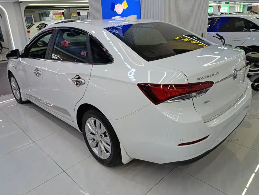 Buick Excelle 2020