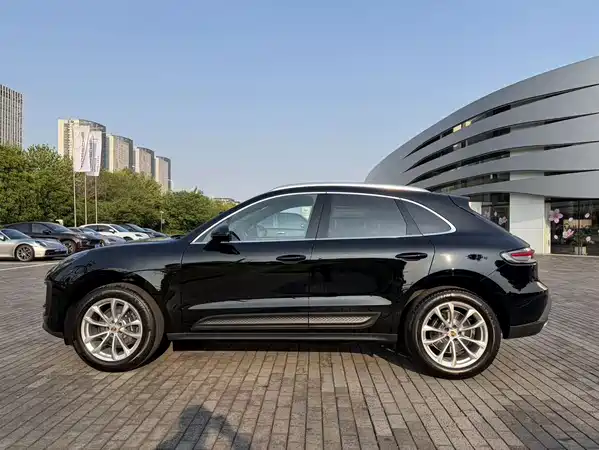 Porsche Macan 2024