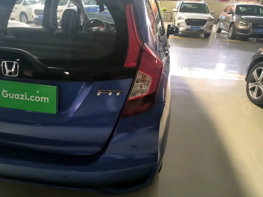 Honda Fit 2018 — фото 8