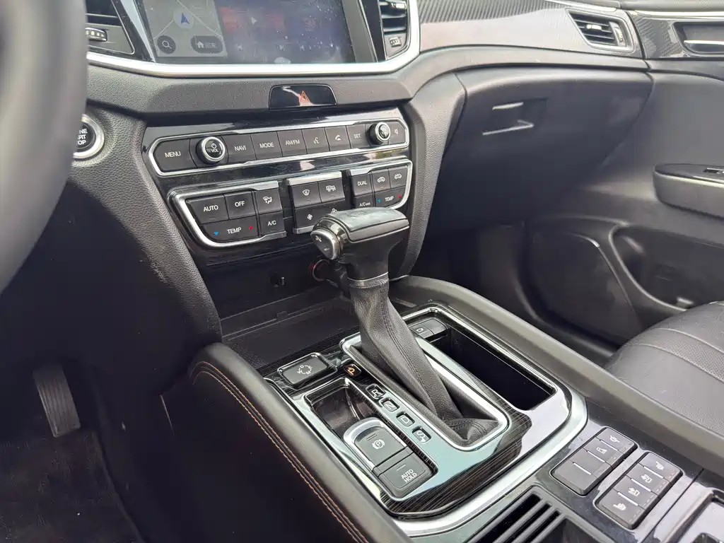 GAC Motor Trumpchi GS7 2017 — фото 20
