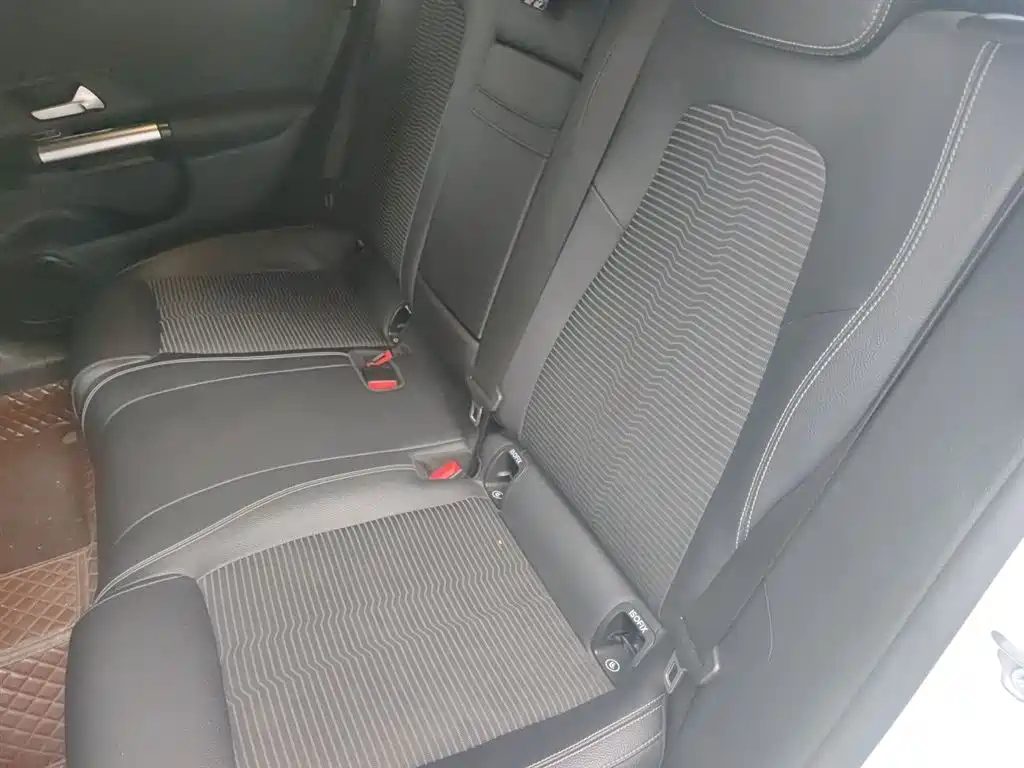 Mercedes-Benz B-Class 2020 — фото 15