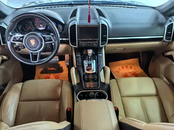 Porsche Cayenne 2015
