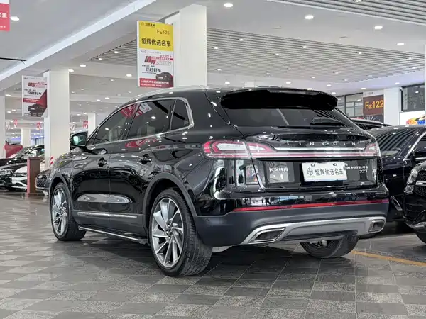 Lincoln Nautilus 2022
