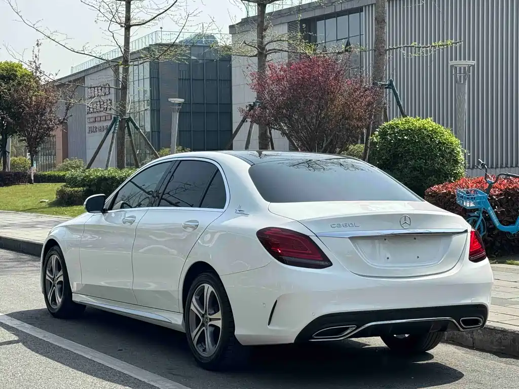 Mercedes-Benz C-Class 2020 — фото 15