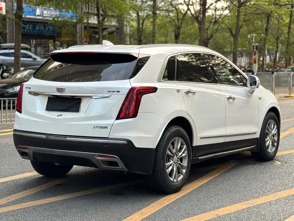 Cadillac XT5 2020 — фото 19
