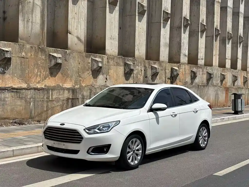 Ford Escort 2017