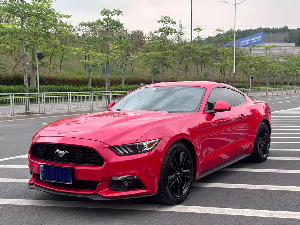 Ford Mustang 2017 — фото 1
