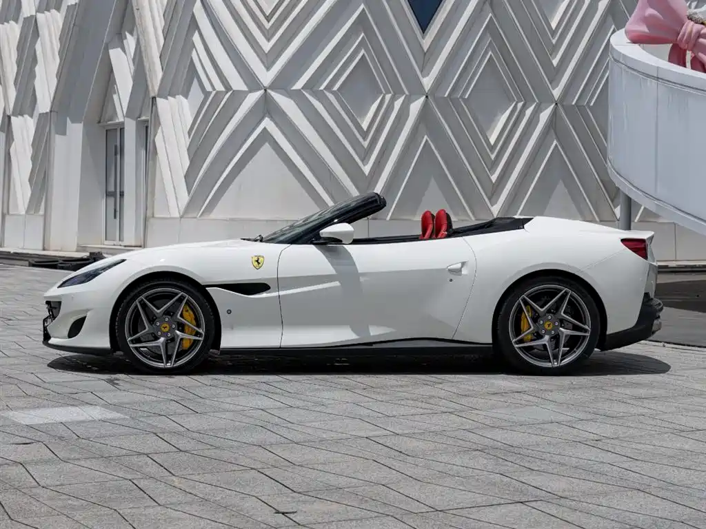Ferrari Portofino 2019 — фото 7