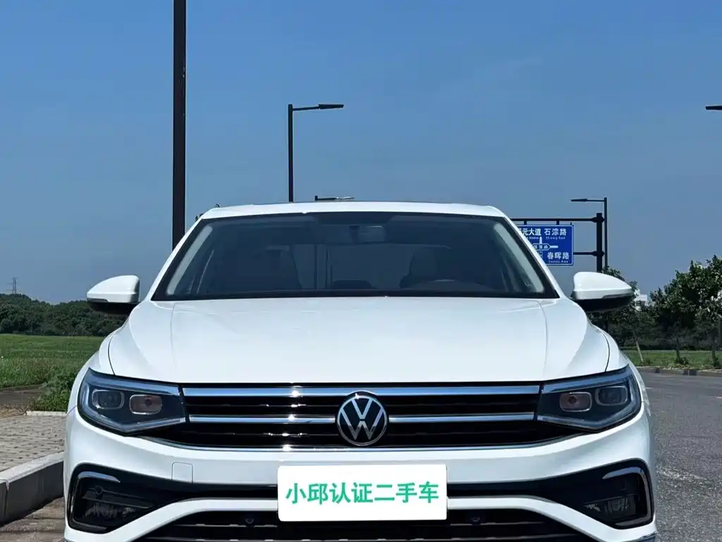 Volkswagen Bora 2023