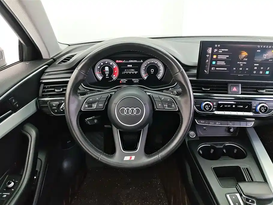 Audi A4L 2021 — фото 15