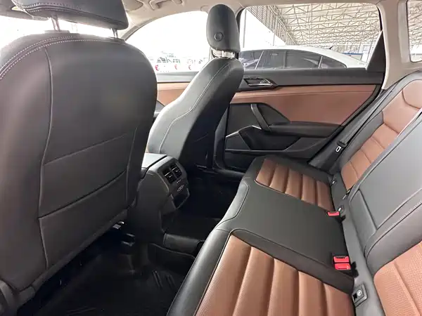 Volkswagen Tharu 2019