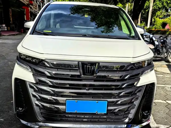 Toyota Vellfire 2025