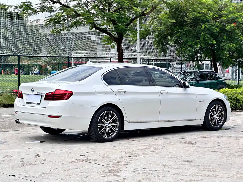 BMW 5 Series 2016