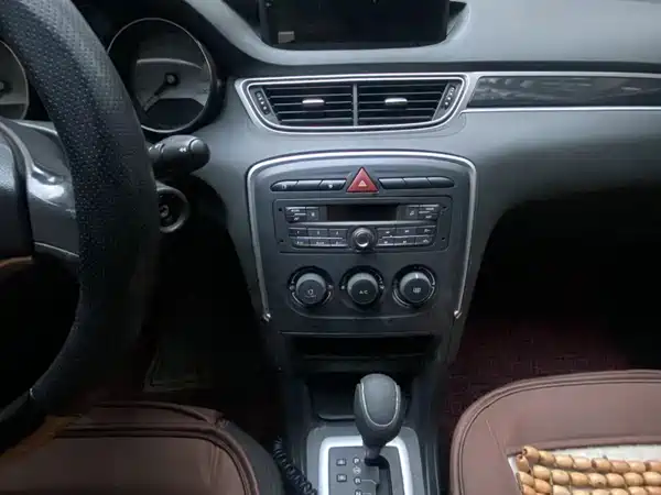 Peugeot 308 2014