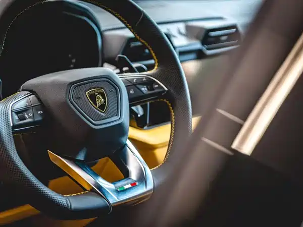 Lamborghini Urus SE 2026