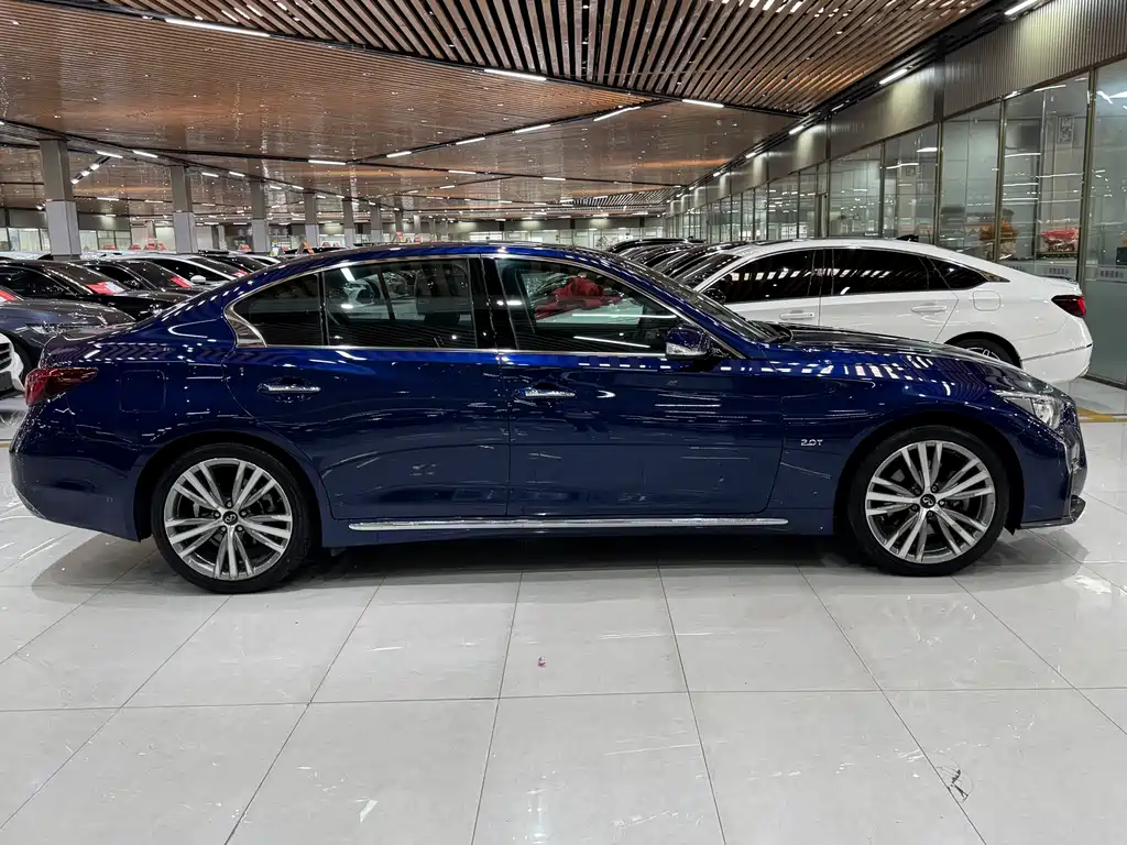 Infiniti Q50L 2018 — фото 4