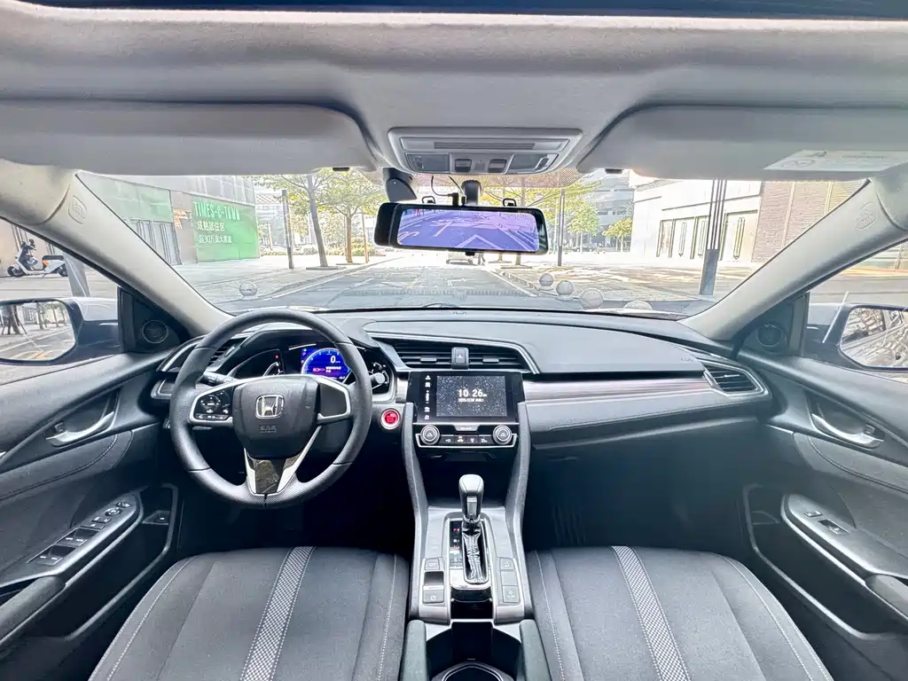 Honda Civic 2020 — фото 14