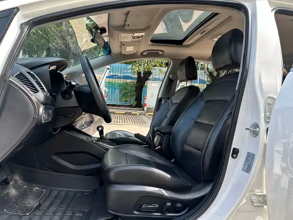 Kia K3 2016