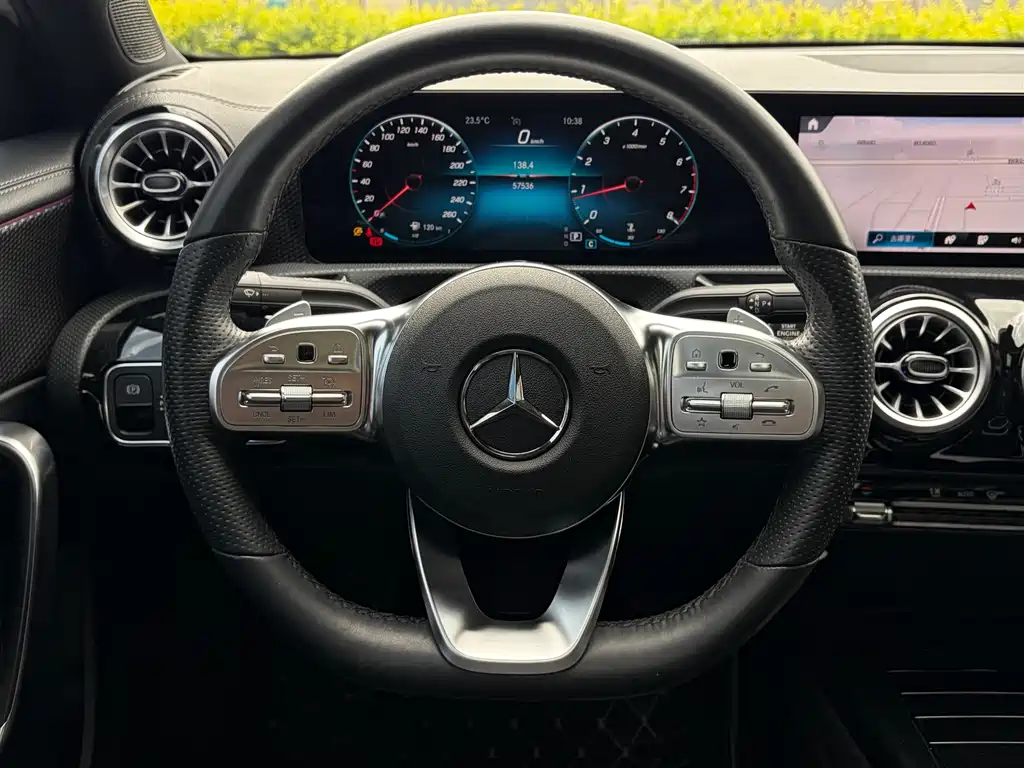 Mercedes-Benz A-Class 2022 — фото 19