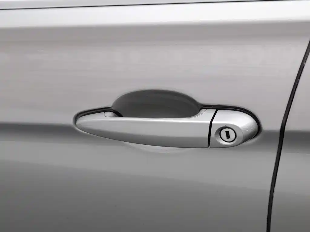 BMW 3 Series 2019 — фото 18
