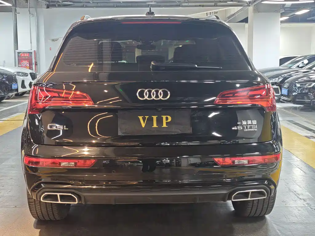 Audi Q5L 2023 — фото 16