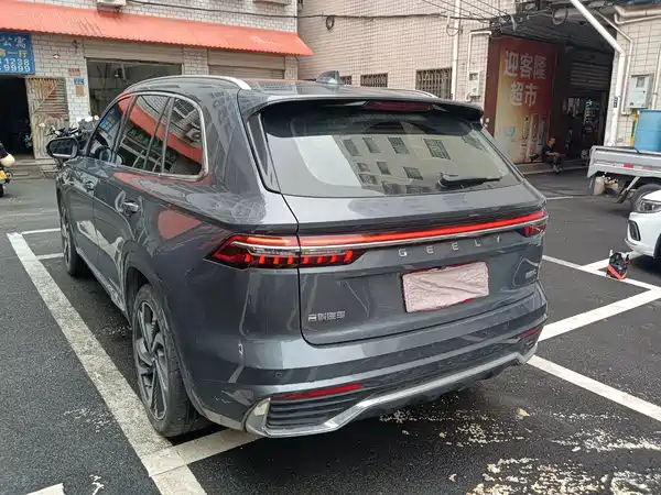 Geely Xingyue L 2024
