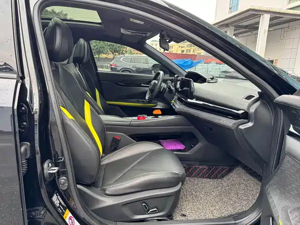 Changan UNI-V 2022