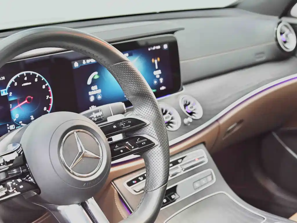 Mercedes-Benz E-Class 2021 — фото 45