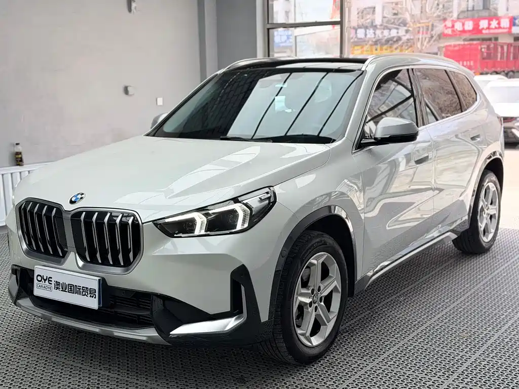 BMW X1 2023 — фото 1